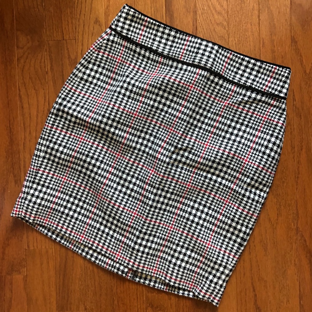 Banana Republic Houndstooth Grid Skirt